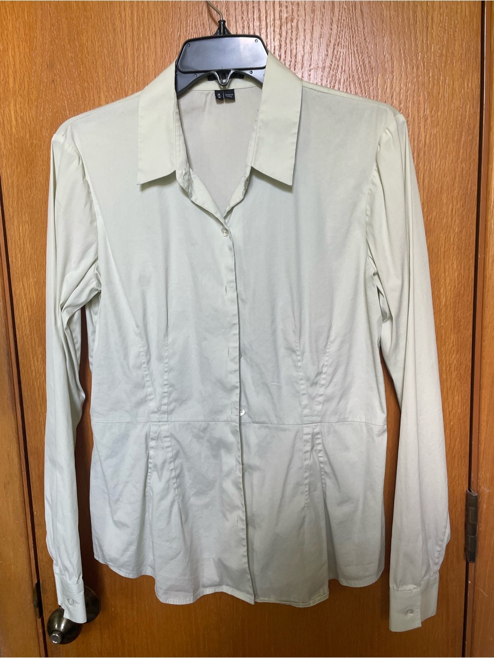 Theory Classic Light Green Button-Front Shirt, size M